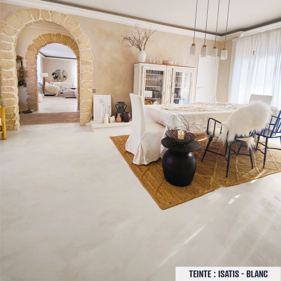 GEWAXT BETON KIT OP TEGELS