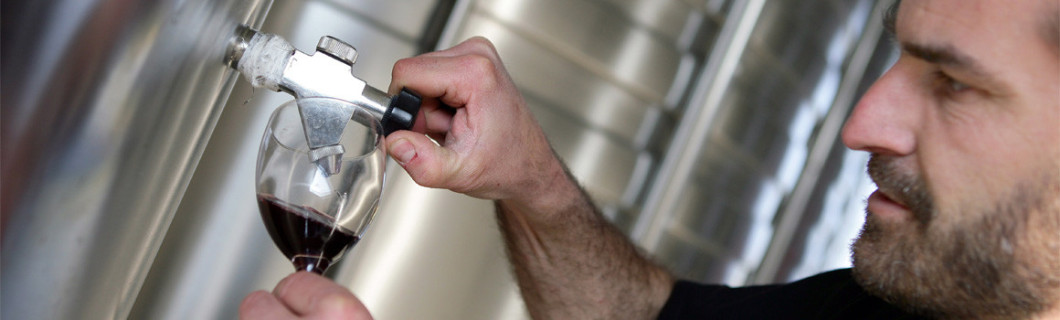 Vernice alimentare: idonea al contatto con acqua e alimenti