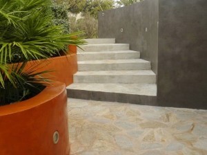 hormigón pulido jardineras paredes