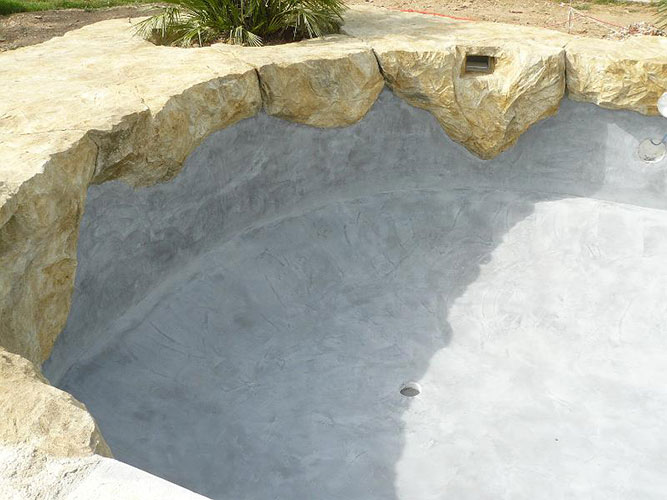 bassin piscine fontaine beton mortier impermeabilisation etanche